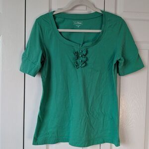 LL Bean Top Shirt Medium Green Short Sleeve Scoop Neck Cotton Casual Capsule